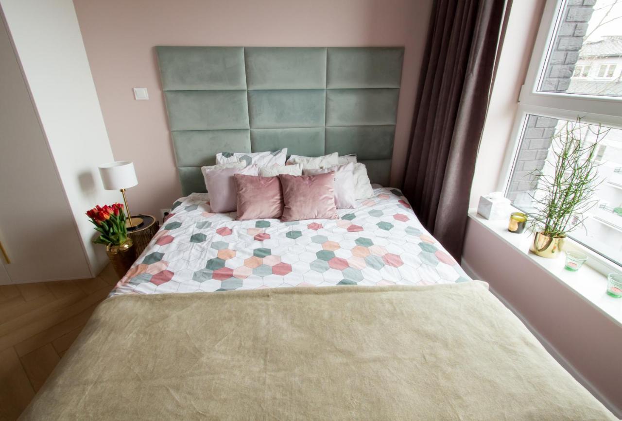 Nowy Apartment Przy Placu Szembeka وارسو المظهر الخارجي الصورة
