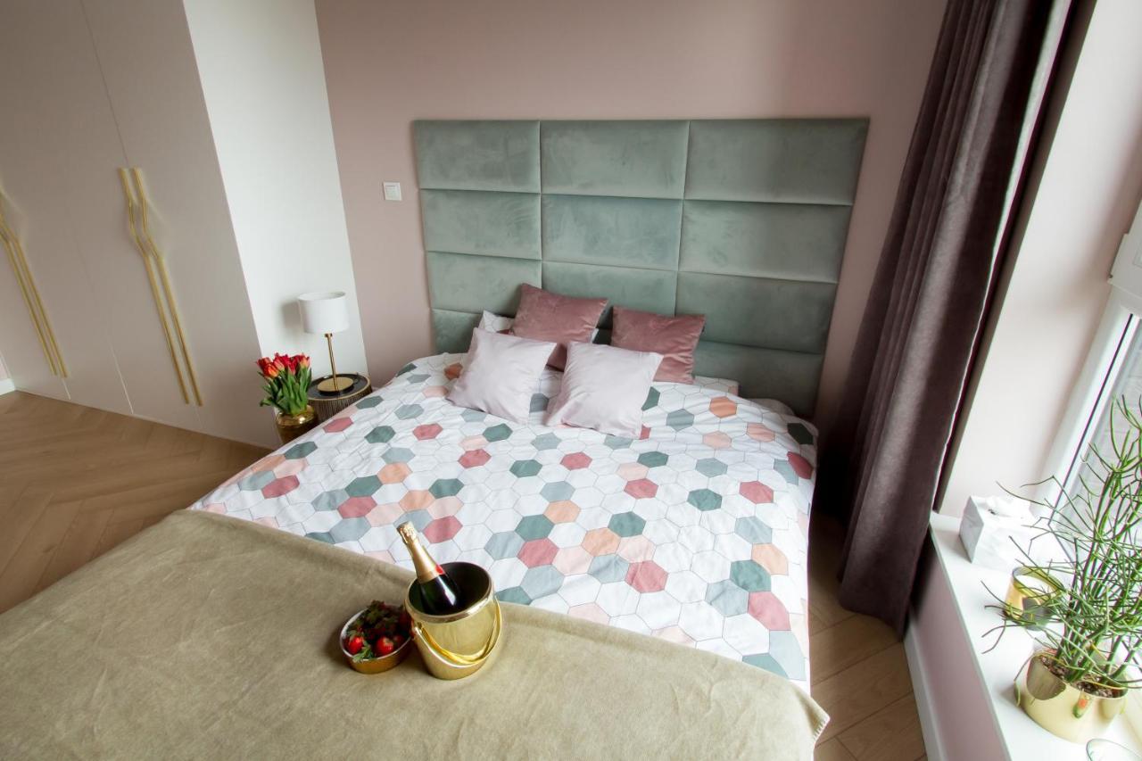 Nowy Apartment Przy Placu Szembeka وارسو المظهر الخارجي الصورة